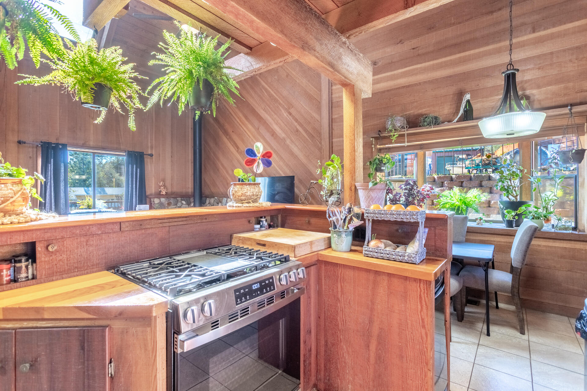 18376 Utility Avenue Anderson, CA 96007 - Photo 13 of 44 a outdoor space with tables and chairs