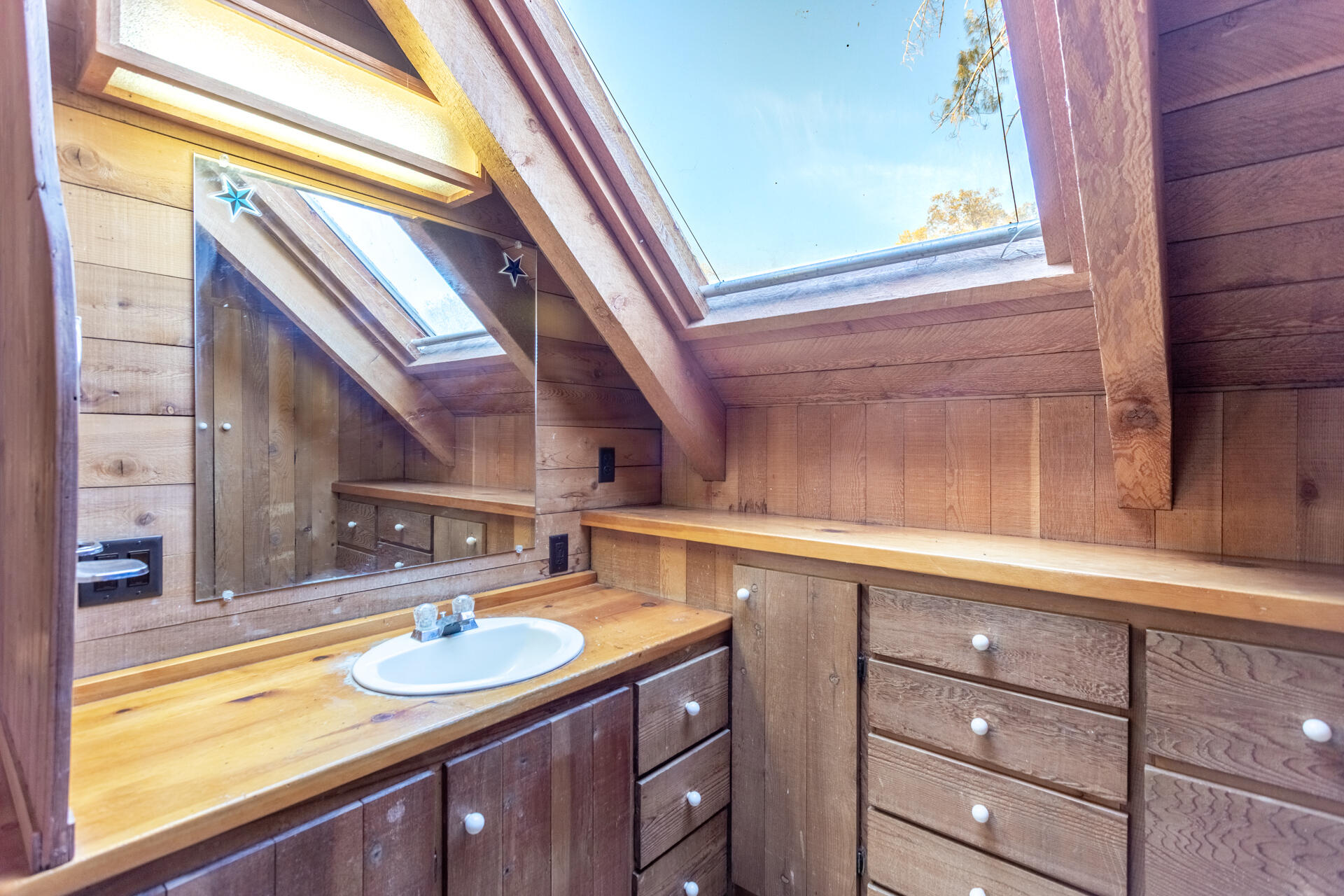18376 Utility Avenue Anderson, CA 96007 - Photo 26 of 44 a bathroom with a sink and a window
