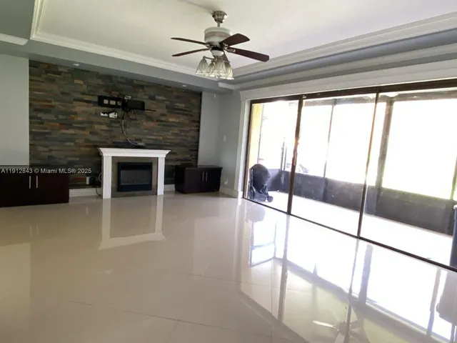 $2,600 | 3282 North Pine Island Road, Unit 301, Sunrise, FL 33351