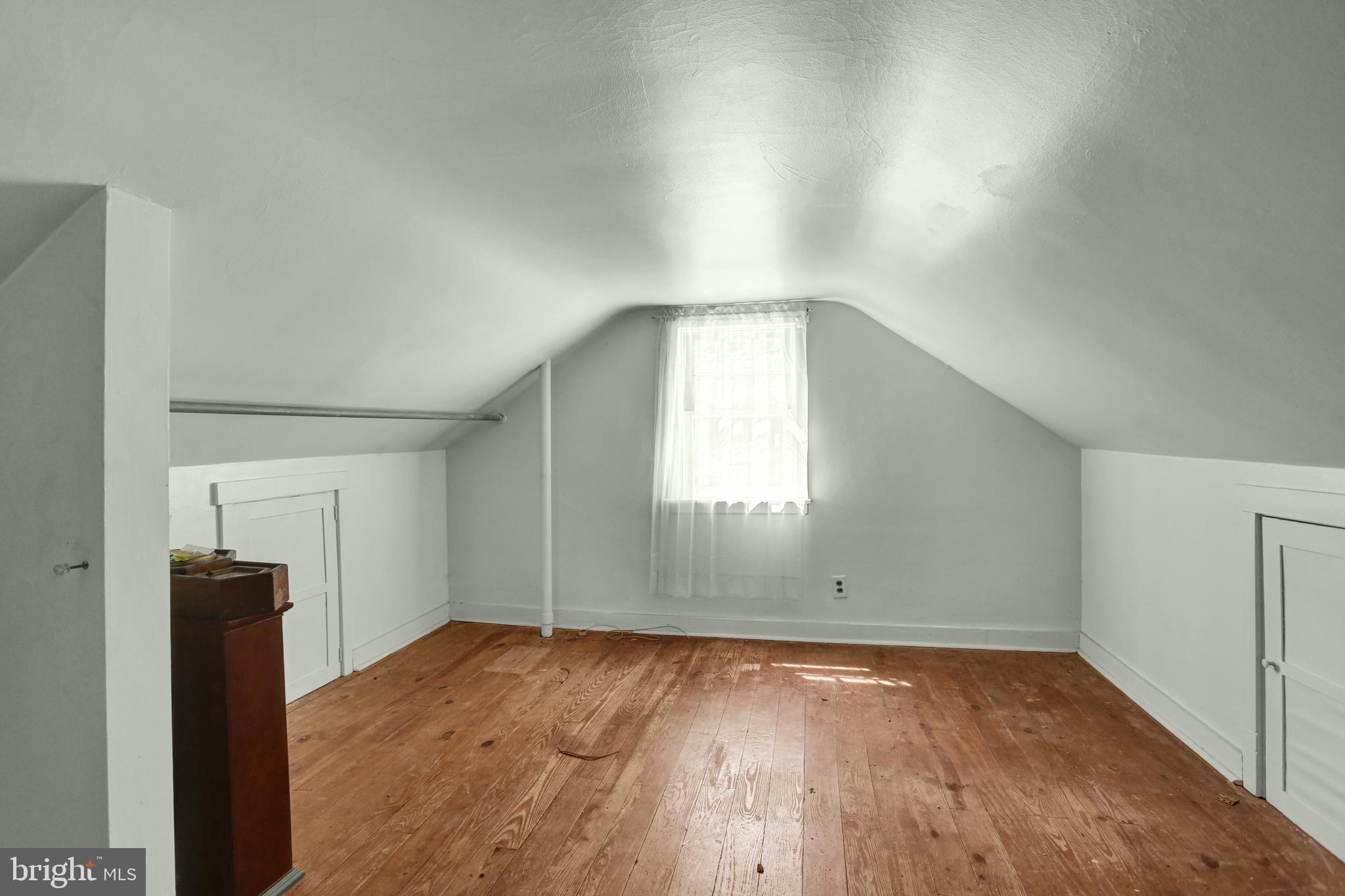 1096 Church Lane Road Reading, PA 19606 - Photo 16 of 20 2nd Flr Bedroom (s)