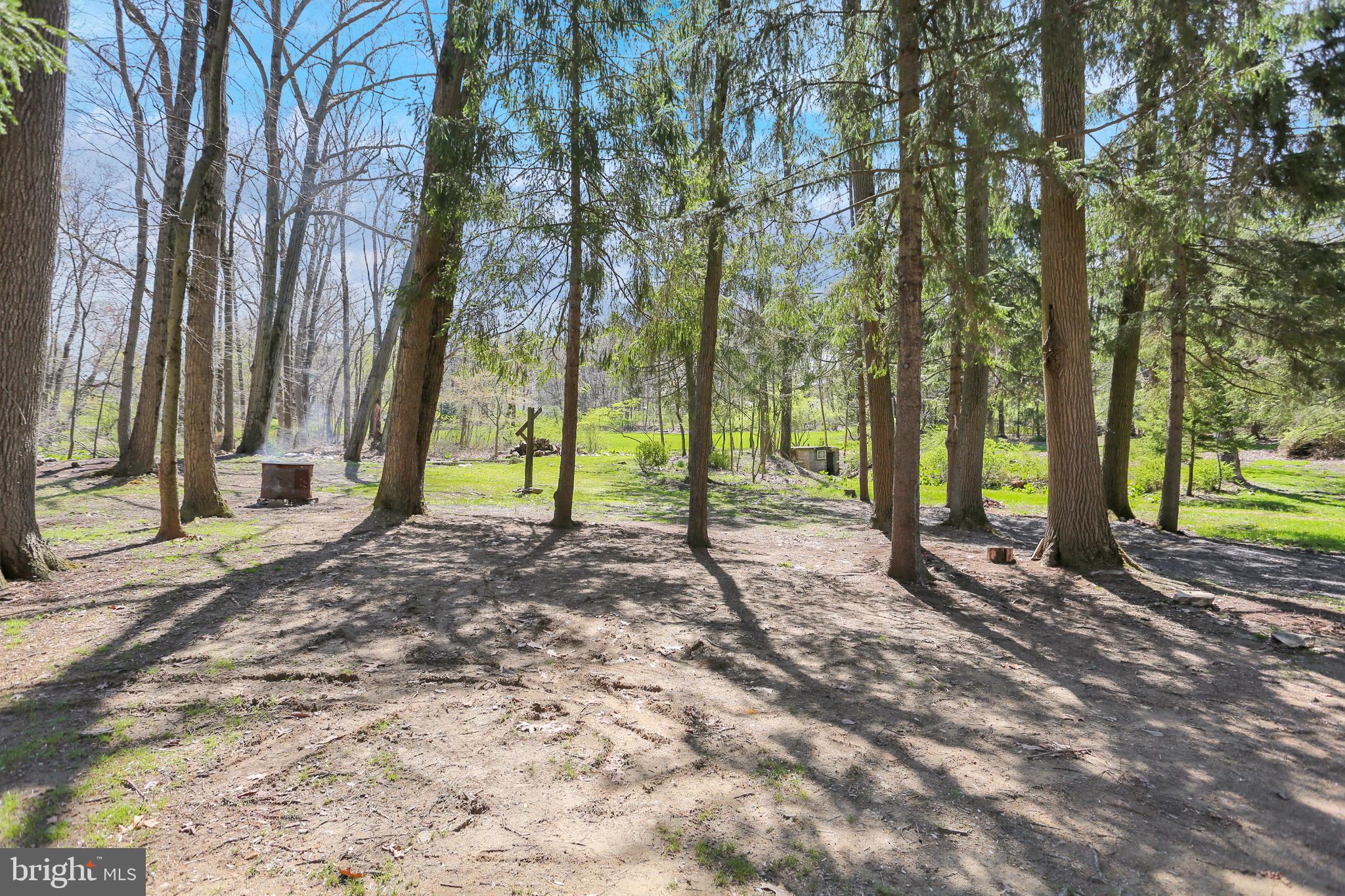 1096 Church Lane Road Reading, PA 19606 - Photo 5 of 20