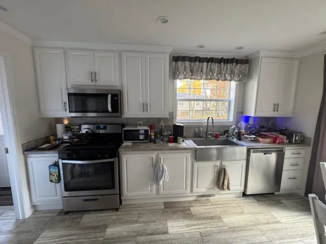 $190,000 | 139 Robin Hood Lane, Exeter, NH 03833