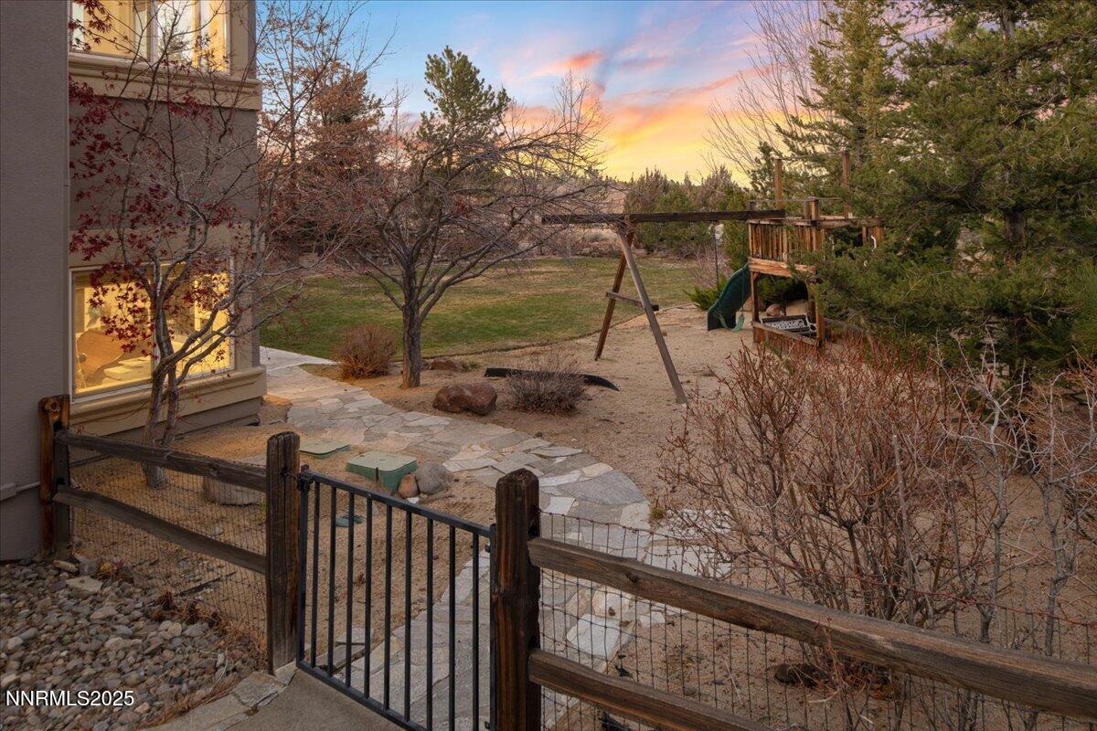 10141 Indian Ridge Drive Reno, NV 89511 - Photo 11 of 55 012-DSC_1226