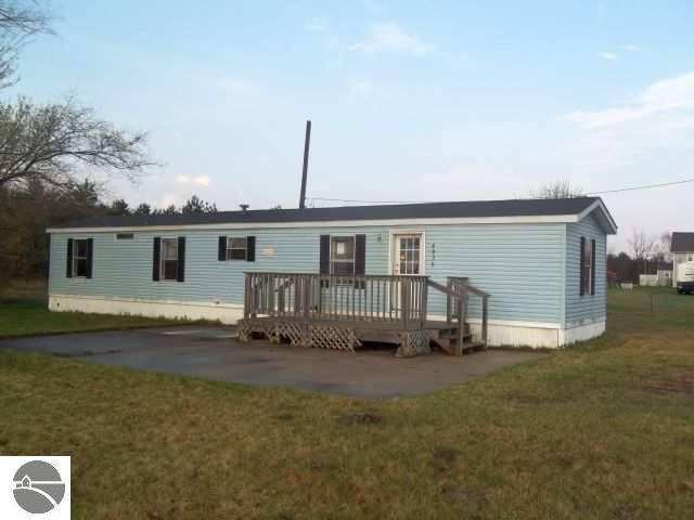 4975 North 3 1/2 Road Mesick, MI 49668 - Photo 1 of 11 1734467.JPG