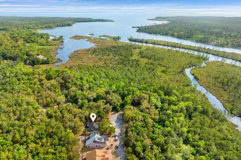 $599,000 | 335 J J Hunter's Way South, Freeport, FL 32439