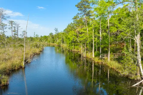 $599,000 | 335 J J Hunter's Way South, Freeport, FL 32439