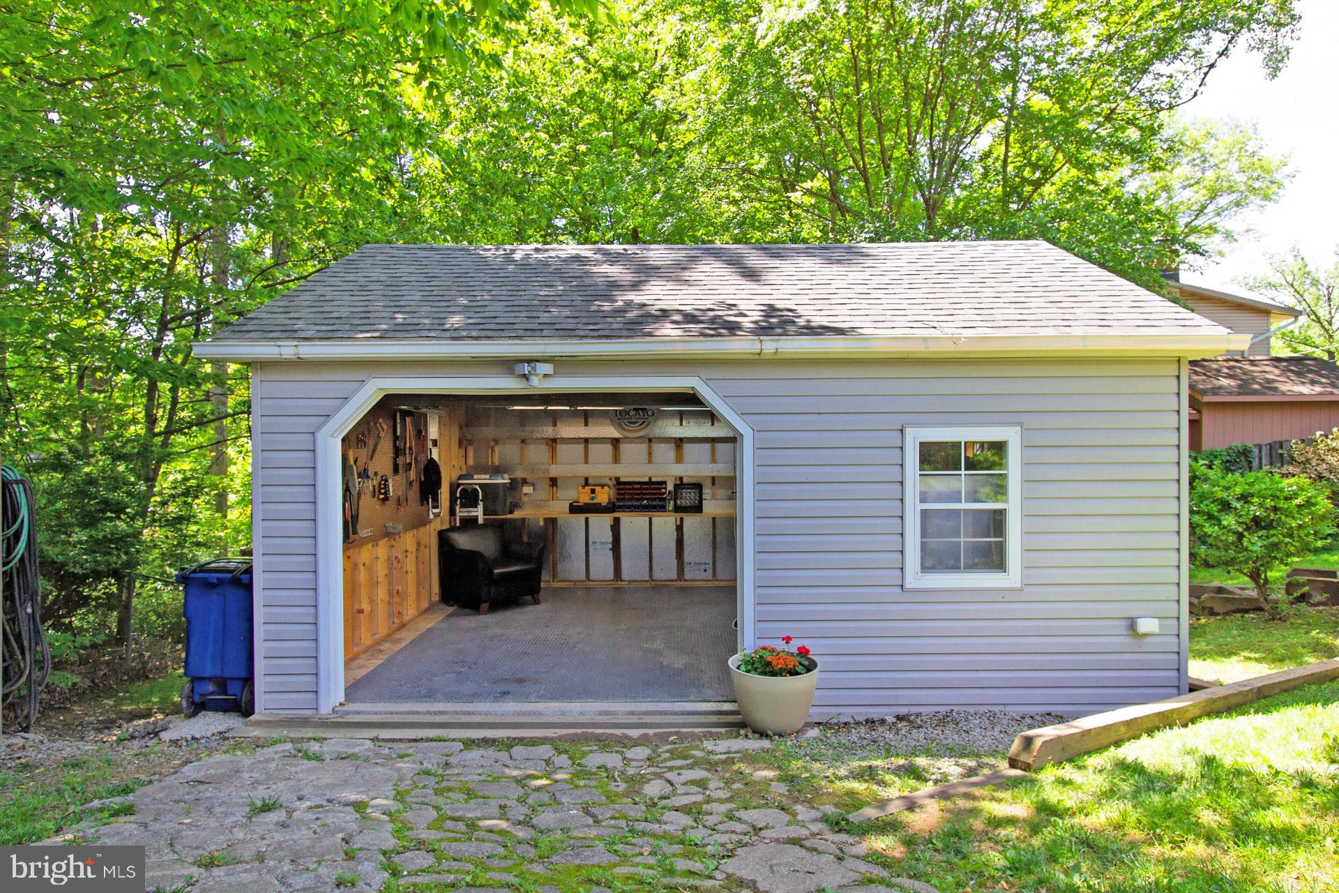 6323 Alberta Street Springfield, VA 22152 - Photo 46 of 63 16 X 20 Amish built garage, workshop