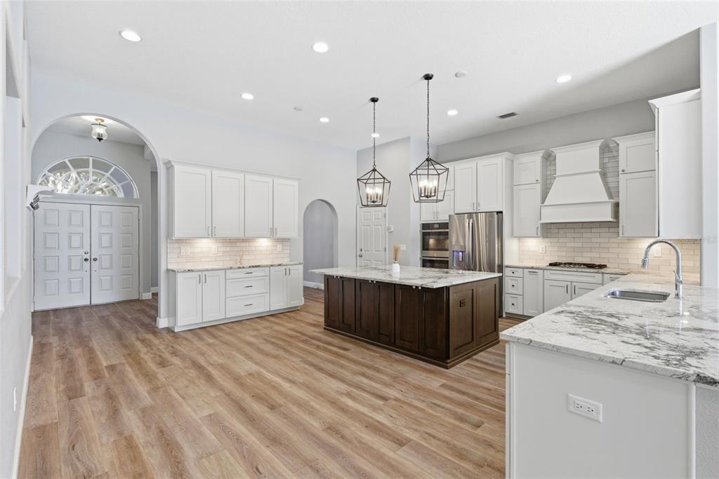 19607 Intrigue Way Lutz, FL 33558 - Photo 12 of 27