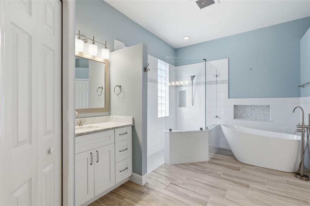 19607 Intrigue Way Lutz, FL 33558 - Photo 19 of 27