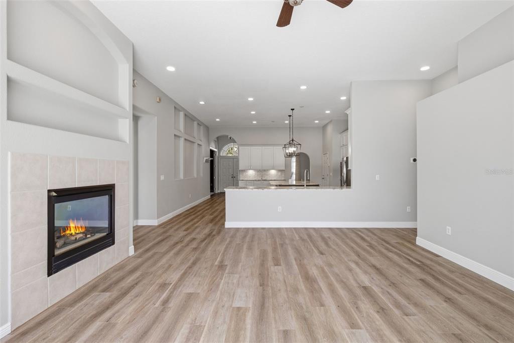 19607 Intrigue Way Lutz, FL 33558 - Photo 7 of 27