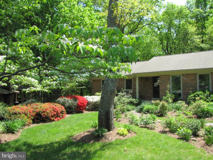 12101 Stirrup Road Reston, VA 20191 - Photo 17 of 19 Exterior (General)