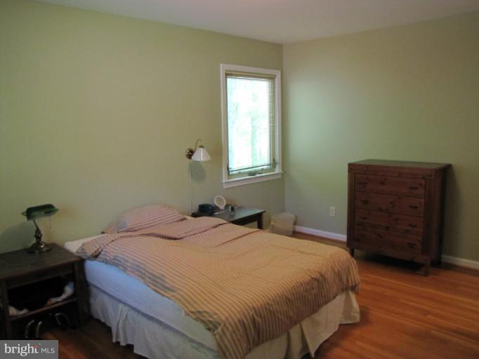 12101 Stirrup Road Reston, VA 20191 - Photo 3 of 19 Bedroom (Master)