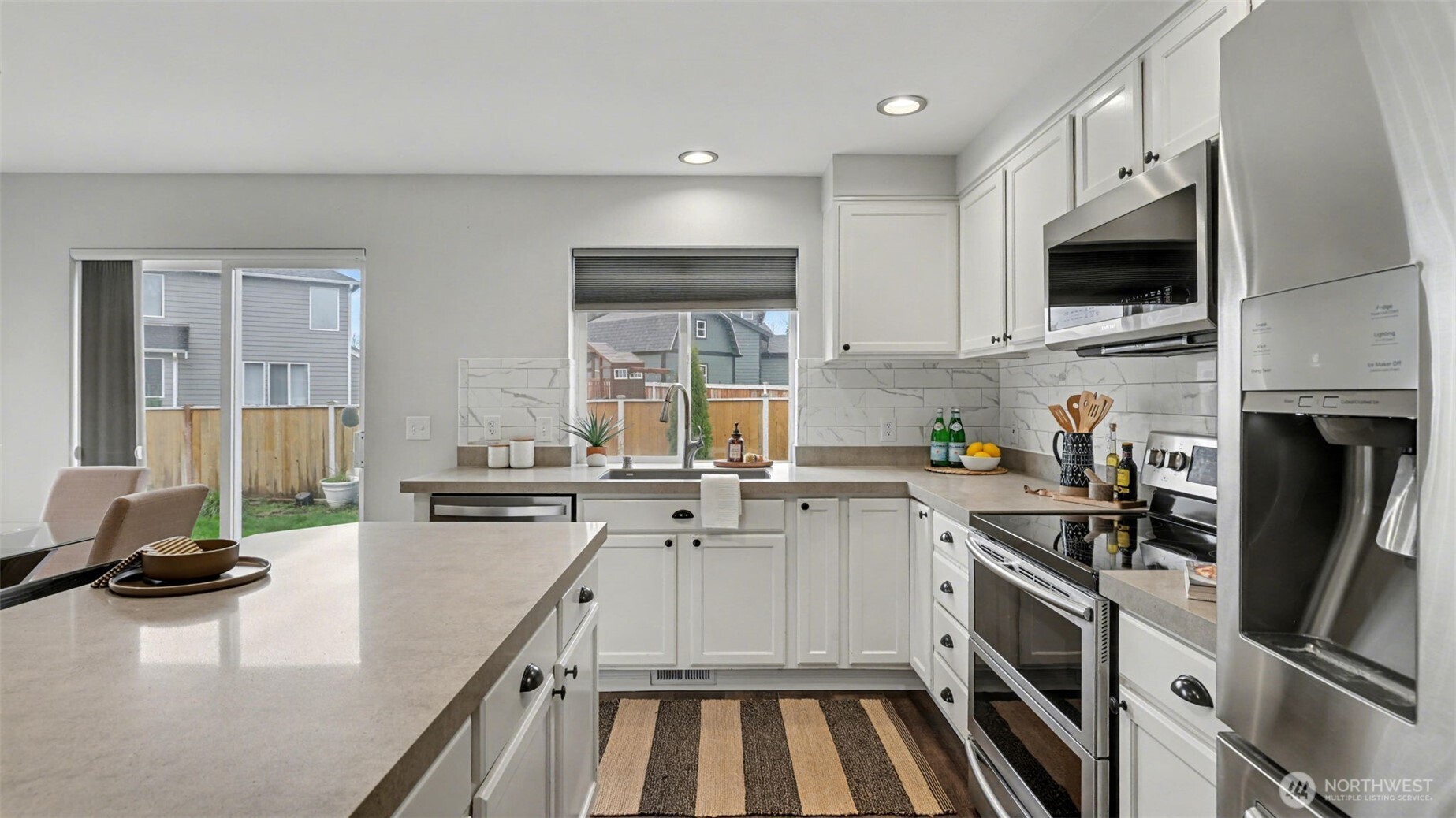 1909 Highpoint Street Enumclaw, WA 98022 - Photo 9 of 33