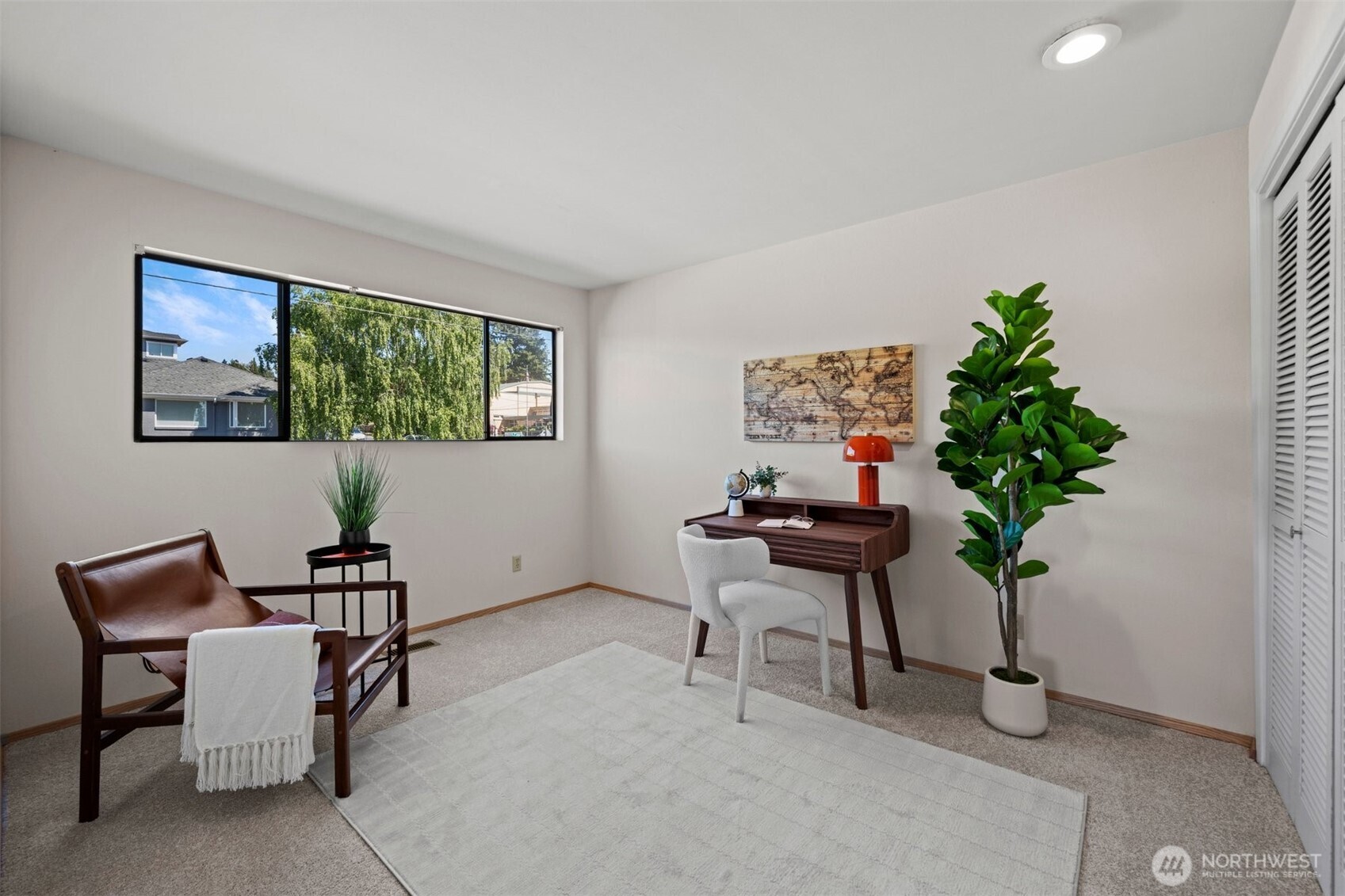 655 Main Street, Unit 305 Edmonds, WA 98020 - Photo 20 of 37