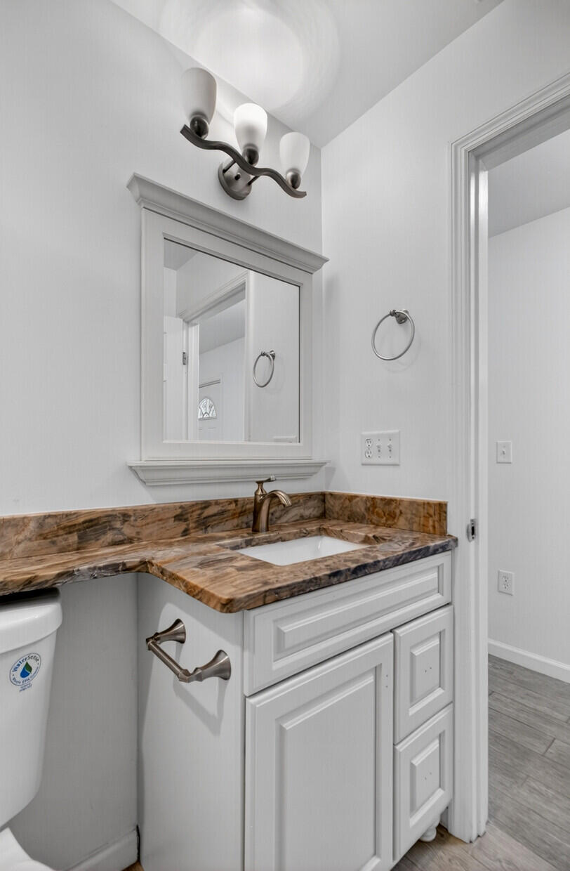 19 Milano Court Hanahan, SC 29410 - Photo 31 of 46