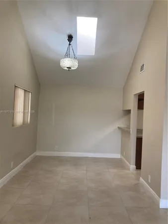 $2,500 | The Hammocks, Miami, FL 33196