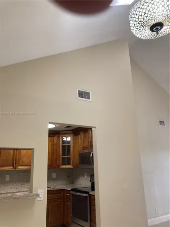 $2,500 | The Hammocks, Miami, FL 33196