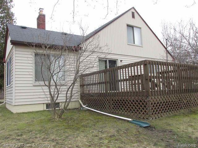1801 North Rochester Road Oakland, MI 48363 - Photo 2 of 32 2.jpg