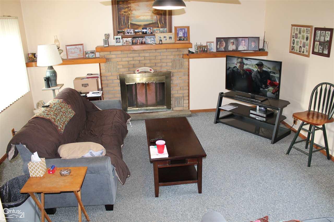 24849 24 Mile Road Macomb, MI 48042 - Photo 4 of 8 31366550-3.JPG