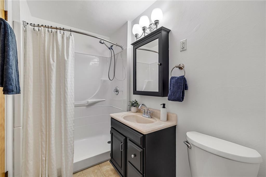 2052 Hulton Road Verona, PA 15147 - Photo 28 of 47