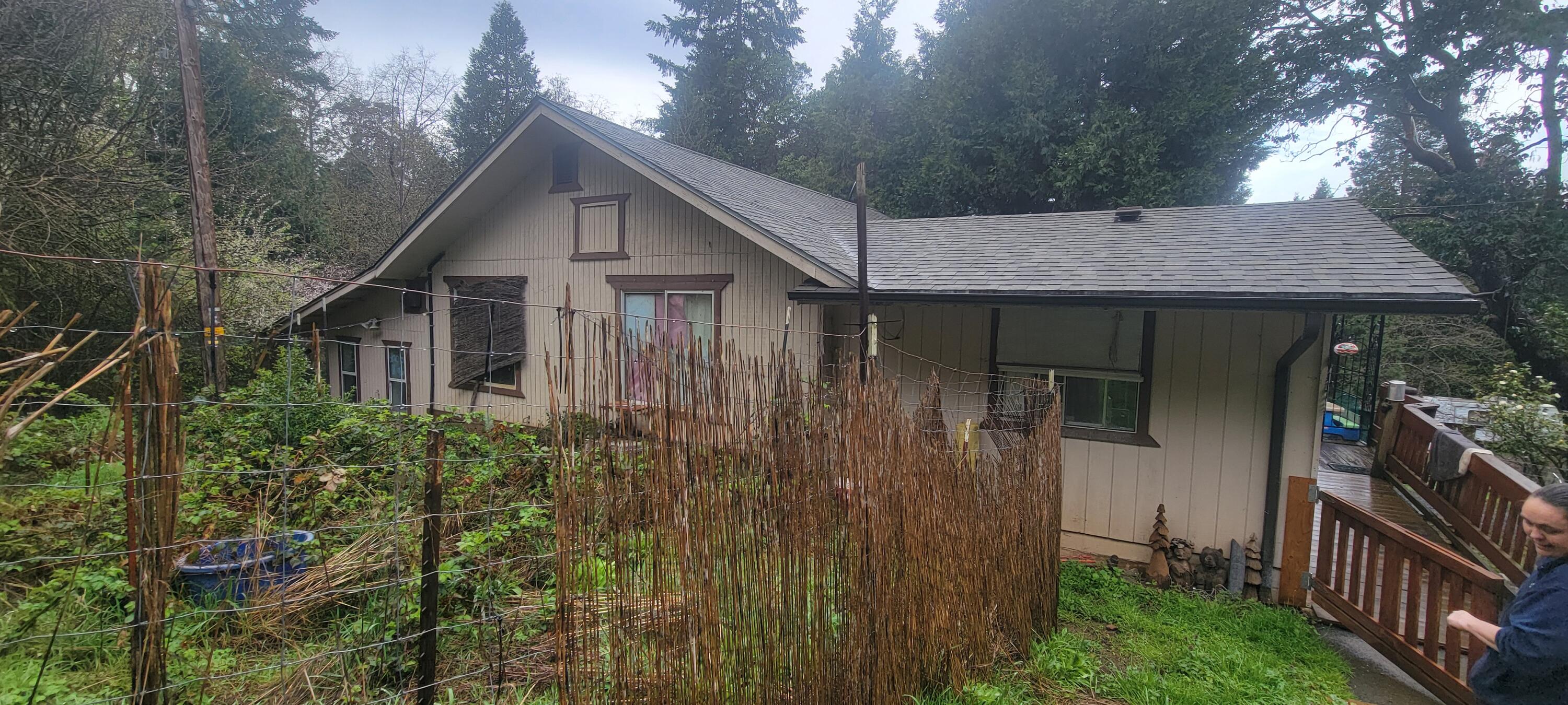 365 Humphrey Addition Road Glendale, OR 97442 - Photo 1 of 1 Main House