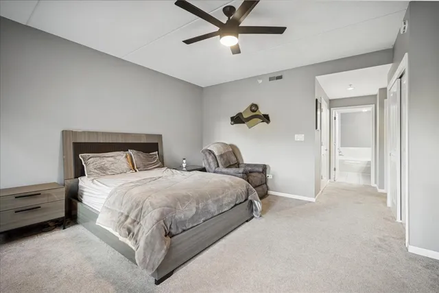 $349,000 | 425 Village Green South, Unit 314, Lincolnshire, IL 60069