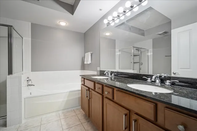 $349,000 | 425 Village Green South, Unit 314, Lincolnshire, IL 60069