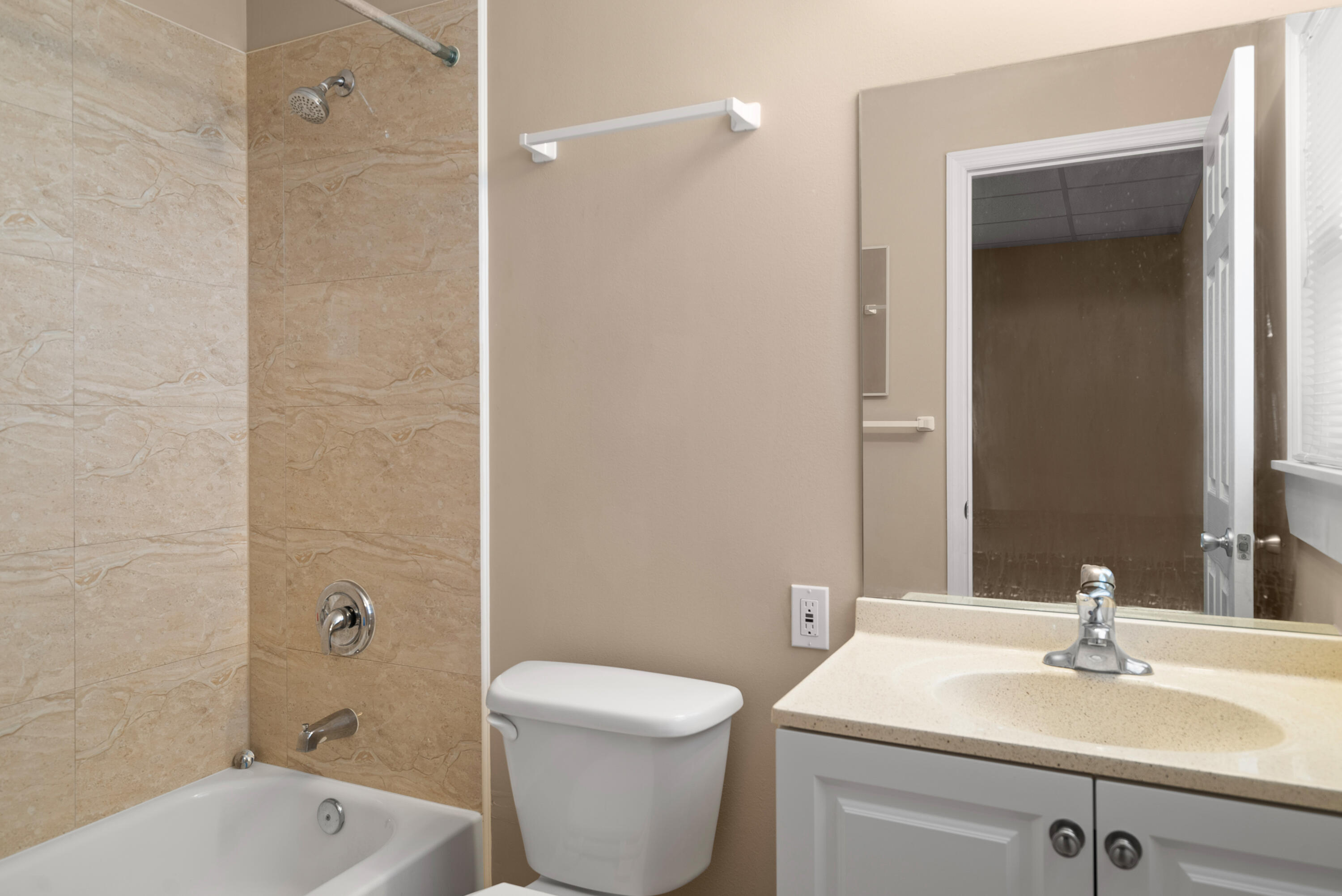 85 Holiday Boulevard Key Largo, FL 33037 - Photo 7 of 20 a bathroom with a sink a toilet and shower