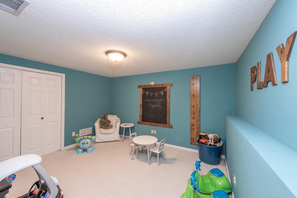 685 Carver Beach Road Chanhassen, MN 55317 - Photo 16 of 33 Gallery Image 16