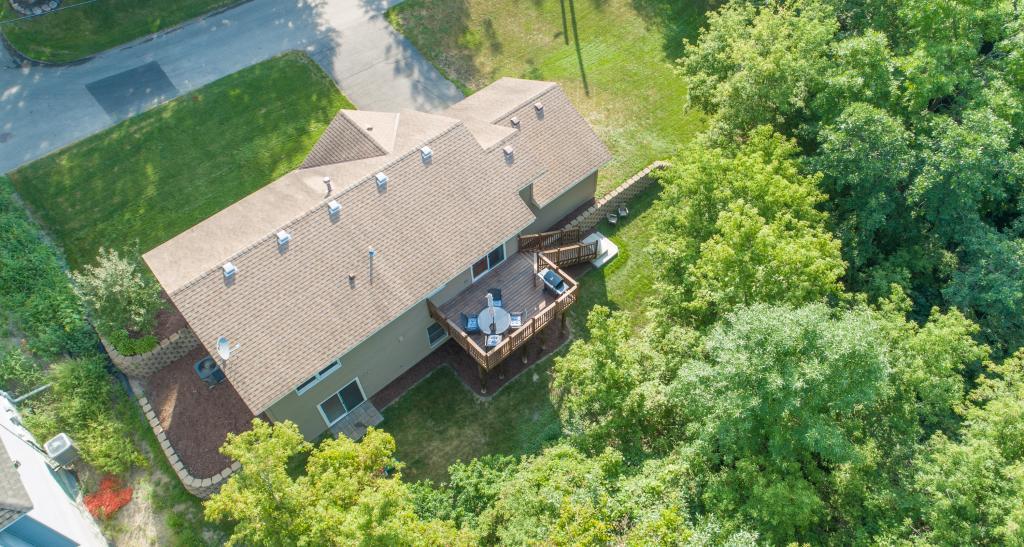 685 Carver Beach Road Chanhassen, MN 55317 - Photo 24 of 33 Gallery Image 24