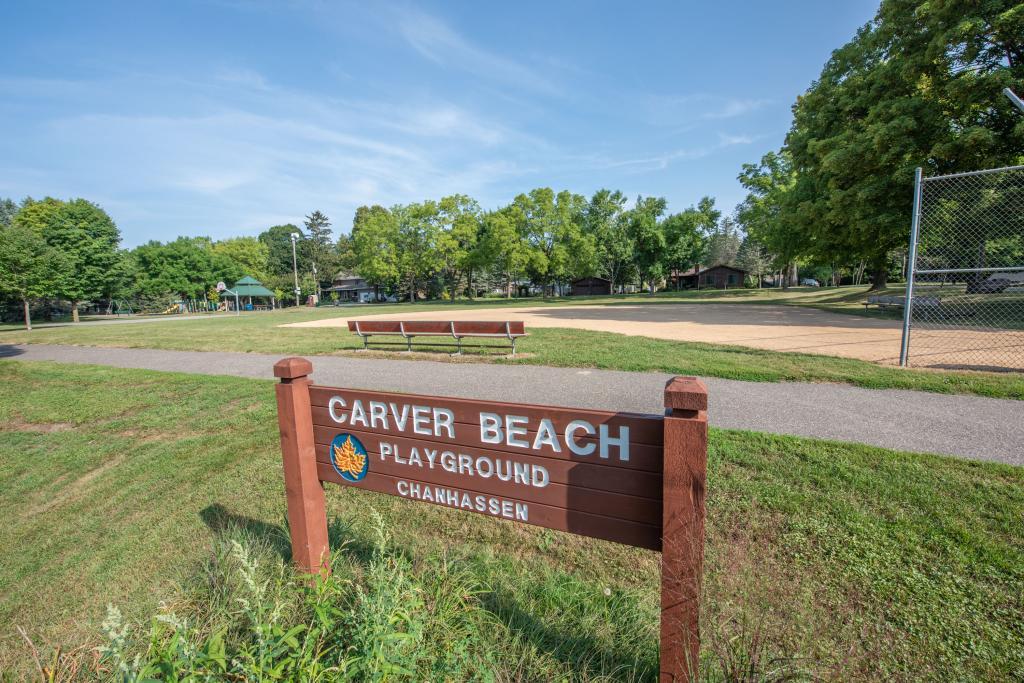 685 Carver Beach Road Chanhassen, MN 55317 - Photo 29 of 33 Gallery Image 29
