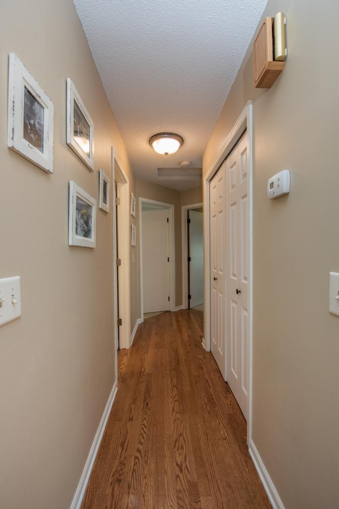 685 Carver Beach Road Chanhassen, MN 55317 - Photo 10 of 33 Gallery Image 10