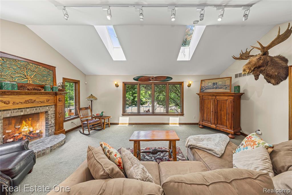 25740 Farmbrook Road Southfield, MI 48034 - Photo 21 of 64 Gallery Image 21