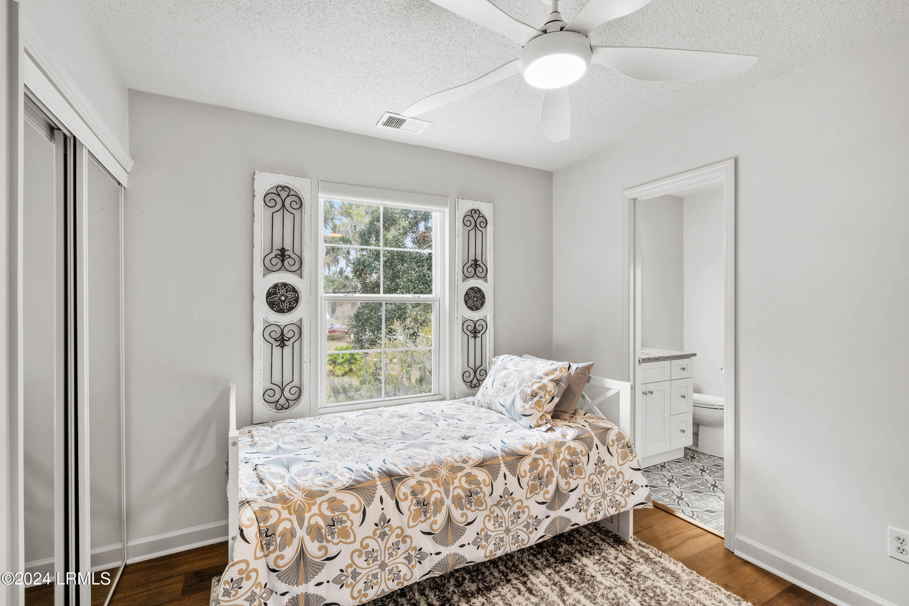 817 15th Street, Unit F Port Royal, SC 29935 - Photo 29 of 40 817 15th St-32