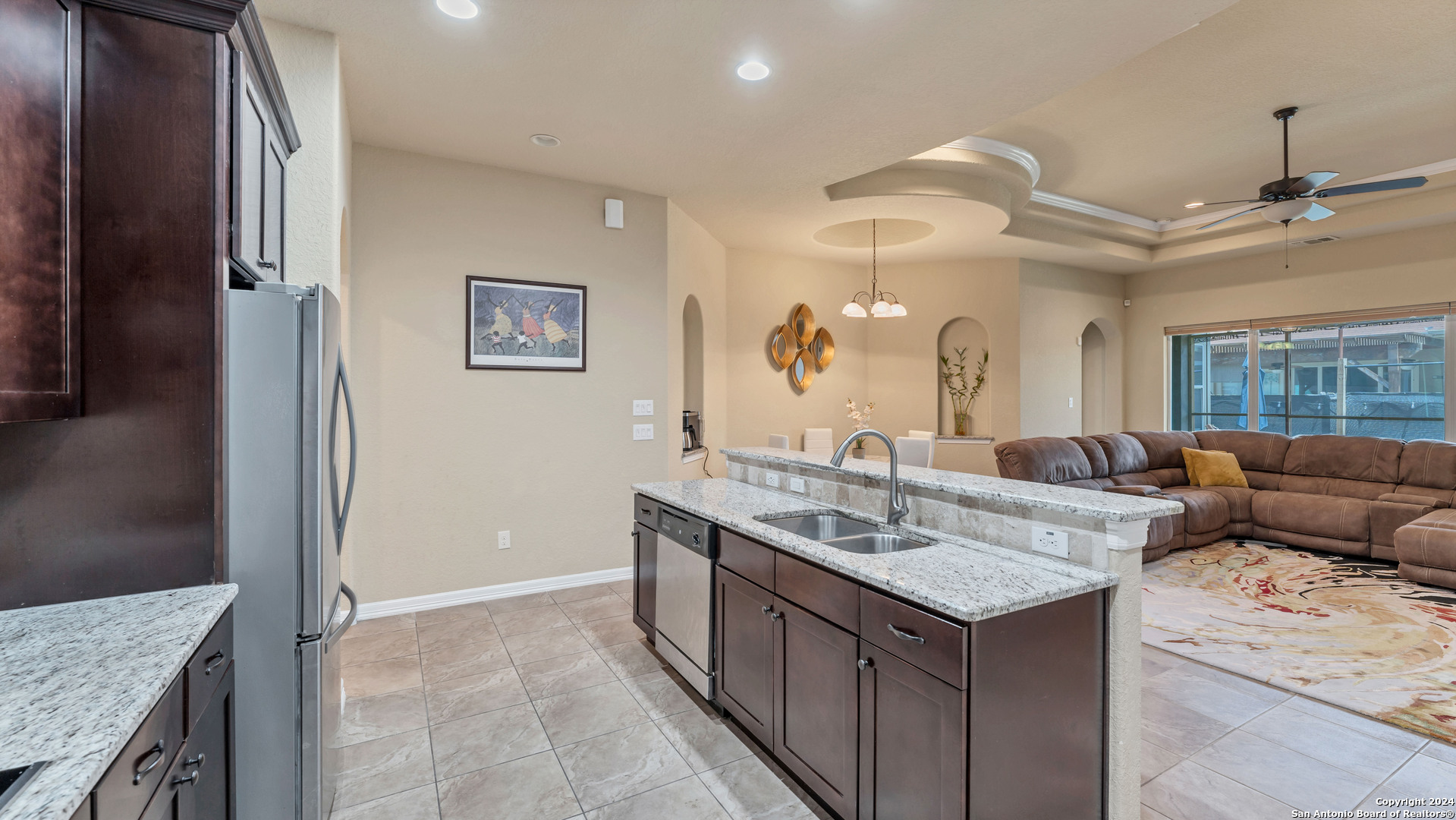 3922 Key W Way Converse, TX 78109 - Photo 11 of 38
