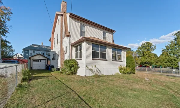 $285,000 | 15 Chapman Avenue, Holyoke, MA 01040