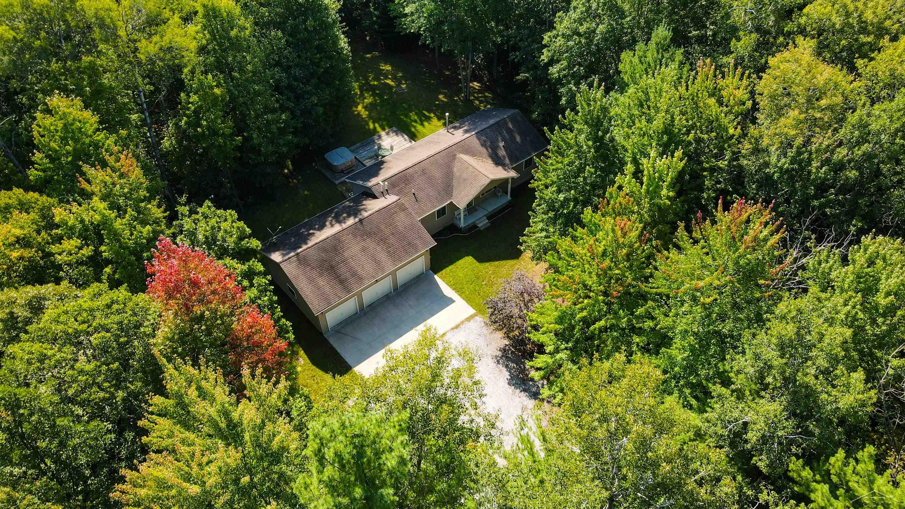 4650 Bay Glad County Line Road Rhodes, MI 48652 - Photo 5 of 37