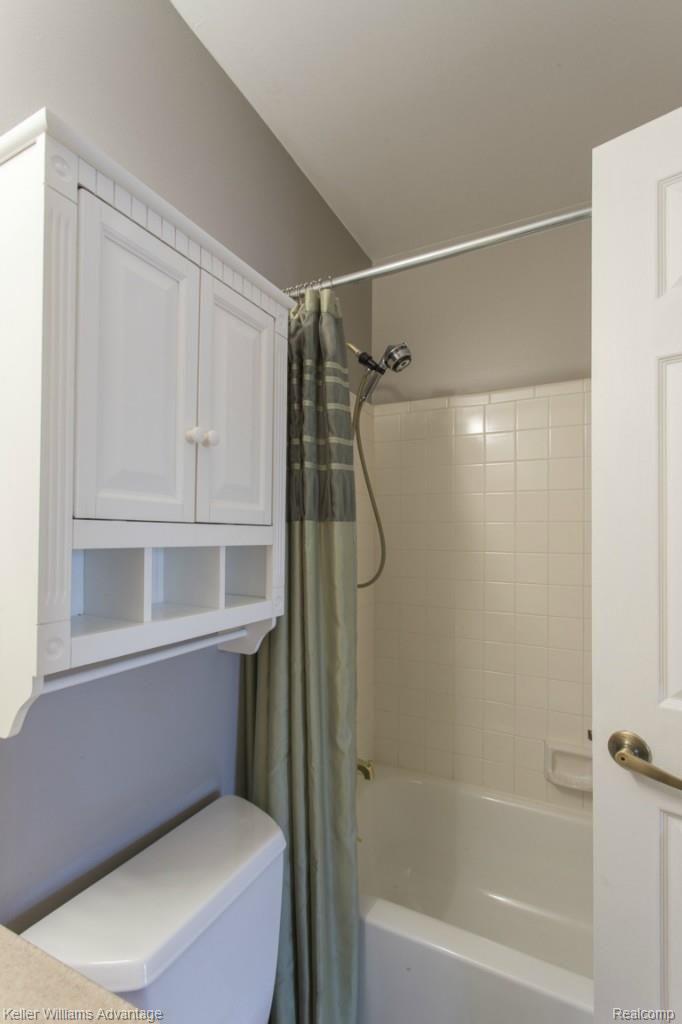 24291 Jamestowne Road Novi, MI 48375 - Photo 51 of 54 18-Jamestowne_24291.jpg