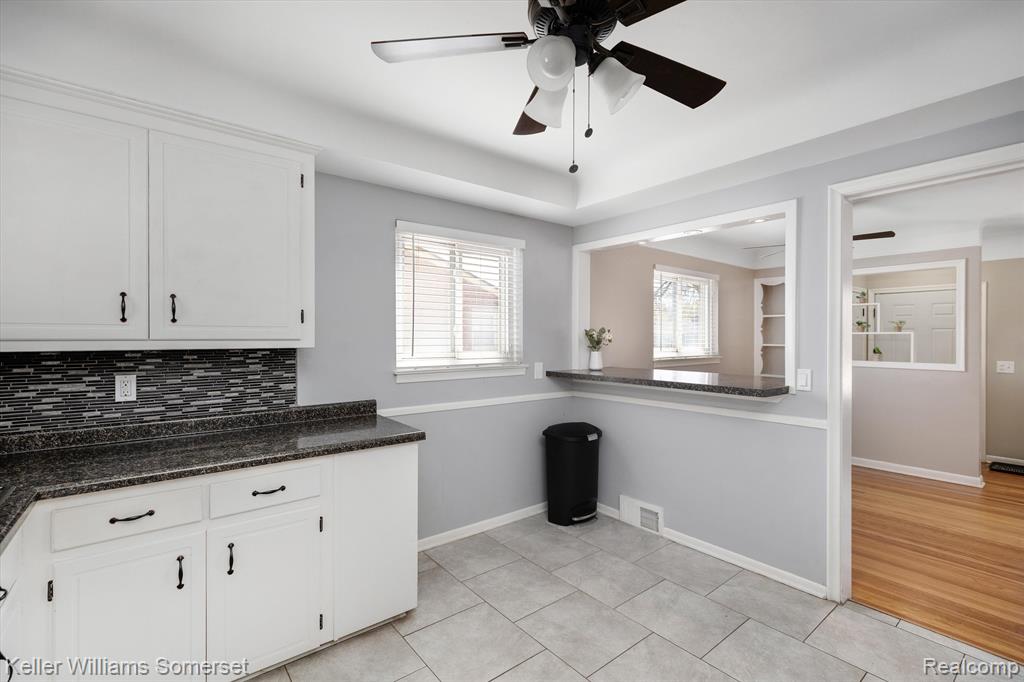 9974 Merriman Road Livonia, MI 48150 - Photo 12 of 29