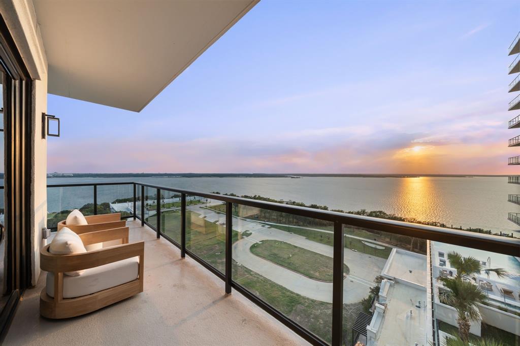 3111 Sunset Boulevard, Unit 915 Flower Mound, TX 75022 - Photo 14 of 39 a balcony with an ocean view