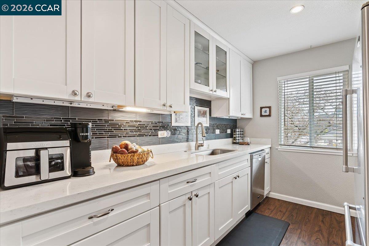 2180 Geary Road, Unit 18 Pleasant Hill, CA 94523 - Photo 8 of 19