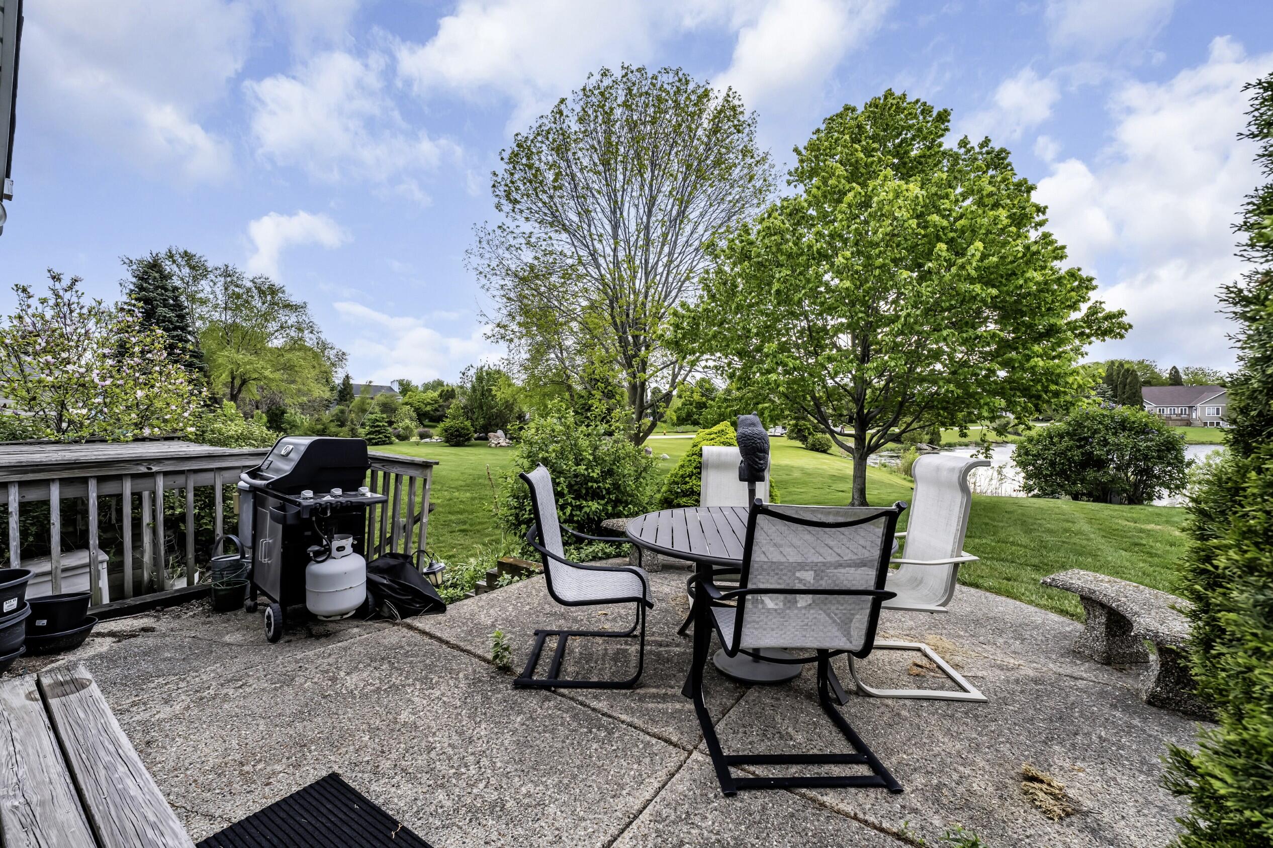 6615 Chesapeake Road Caledonia, WI 53406 - Photo 22 of 30 Patio