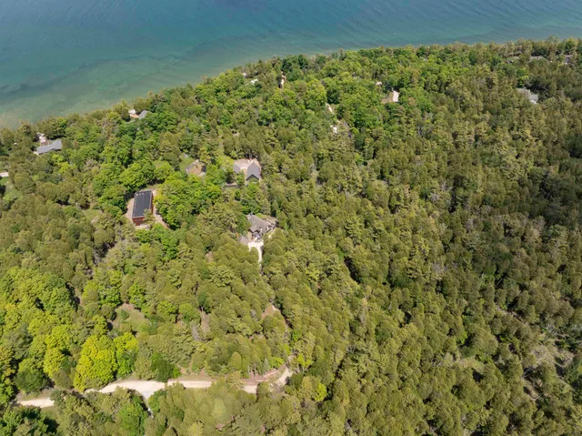 $185,000 | 5548 Cave Point Estates Way, Sturgeon Bay, WI 54235
