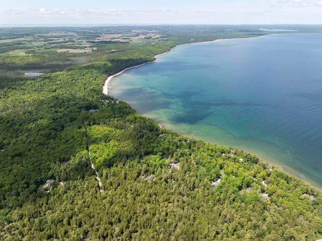 $185,000 | 5548 Cave Point Estates Way, Sturgeon Bay, WI 54235