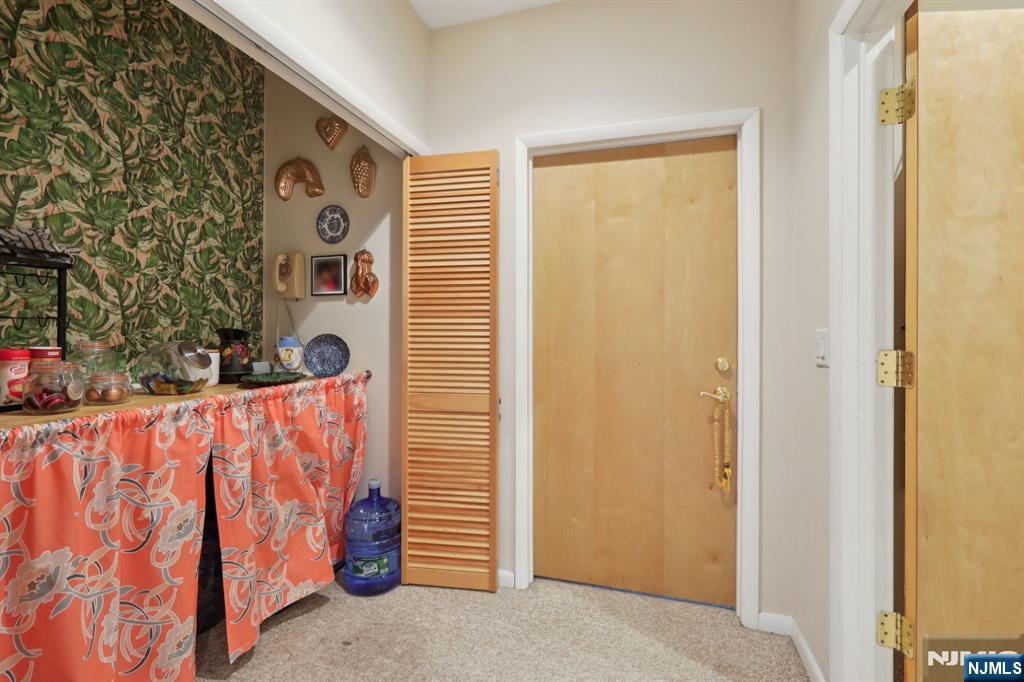 243 Rock Road Glen Rock, NJ 07452 - Photo 13 of 41