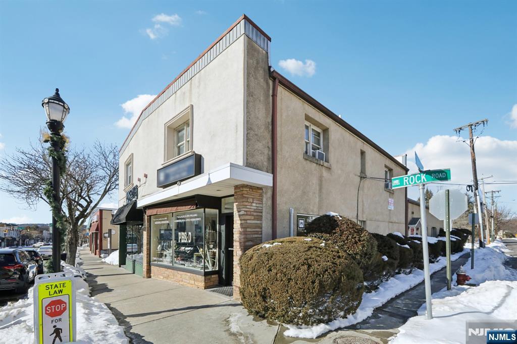 243 Rock Road Glen Rock, NJ 07452 - Photo 2 of 41