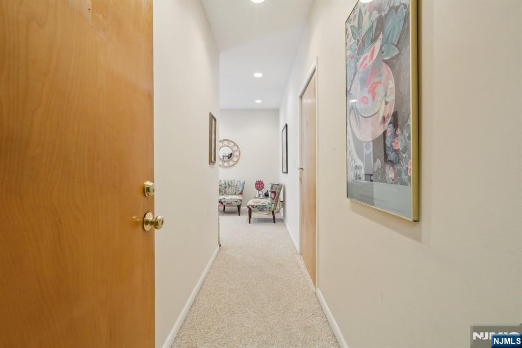 243 Rock Road Glen Rock, NJ 07452 - Photo 8 of 41