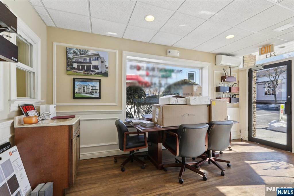 243 Rock Road Glen Rock, NJ 07452 - Photo 10 of 41