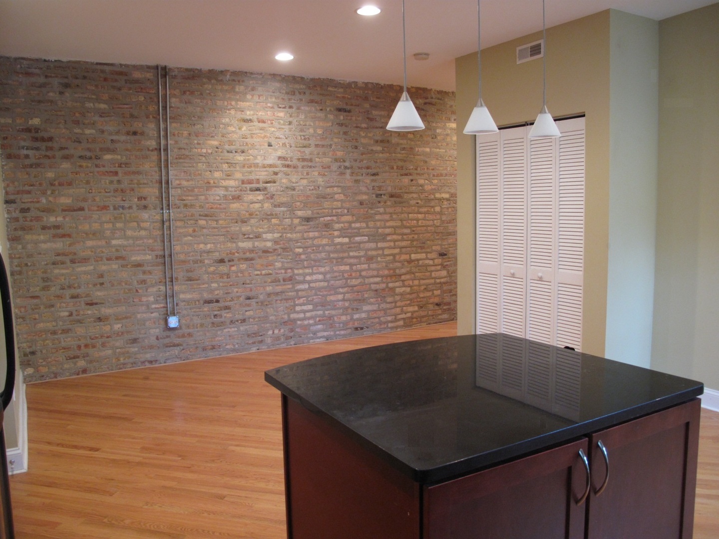 911 Maple Avenue, Unit 2N Evanston, IL 60202 - Photo 14 of 26