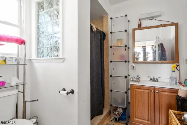 $599,999 | 8 Treacy Avenue, Newark, NJ 07108